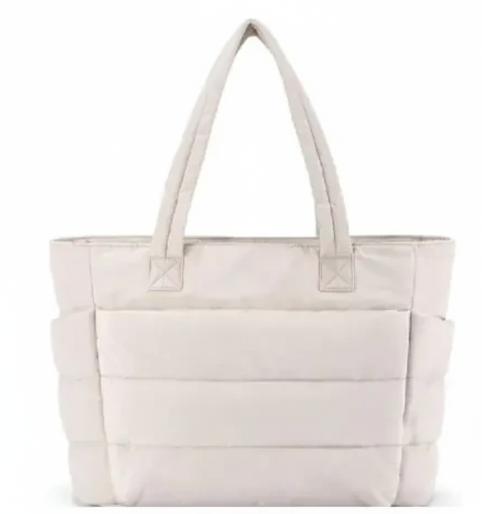 Przestronna i stylowa torba tote z wypełnieniem